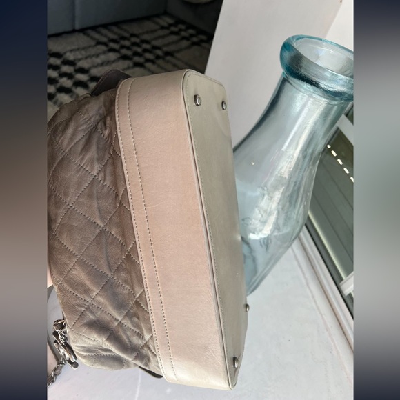 Chanel two tone quilted leather bowling bag - Picture 6 of 12